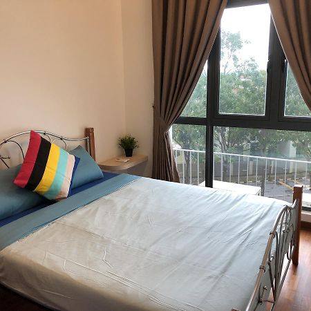 Loving&Comfy Ensuite By Crescent Bay ยะโฮร์บาห์รู ภายนอก รูปภาพ