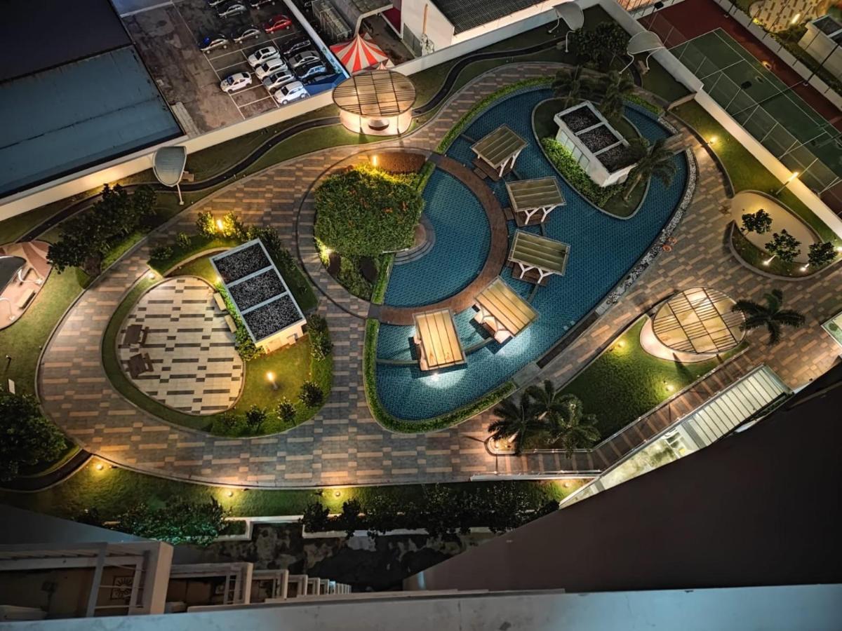 Loving&Comfy Ensuite By Crescent Bay ยะโฮร์บาห์รู ภายนอก รูปภาพ