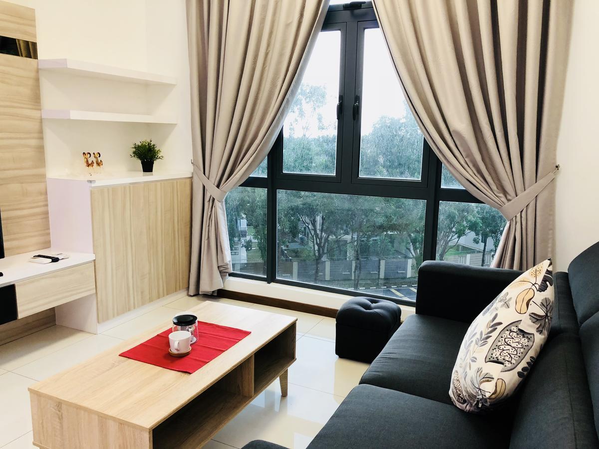 Loving&Comfy Ensuite By Crescent Bay ยะโฮร์บาห์รู ภายนอก รูปภาพ